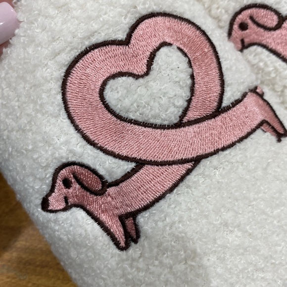 NWT.  Aeropostale, ladies’ size 9-10 (L), slippers. - Picture 13 of 14